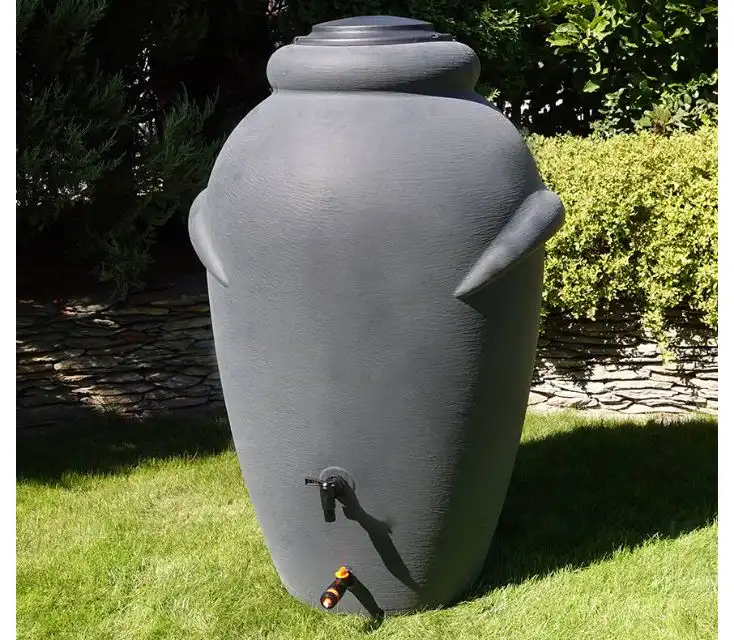 Duży ozdobny zbiornik na deszczówkę Aquacan, antracyt, 360L + kran + zestaw przyłączy